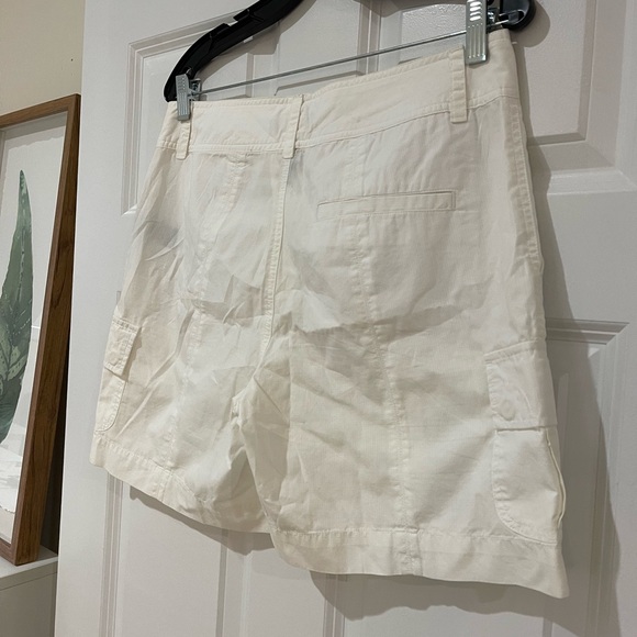 LAUREN Ralph Lauren White City Shorts - Picture 3 of 9